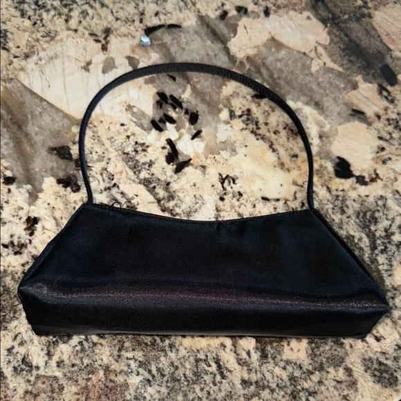 Elegant Black Women's Handbag - Picture 4 of 4